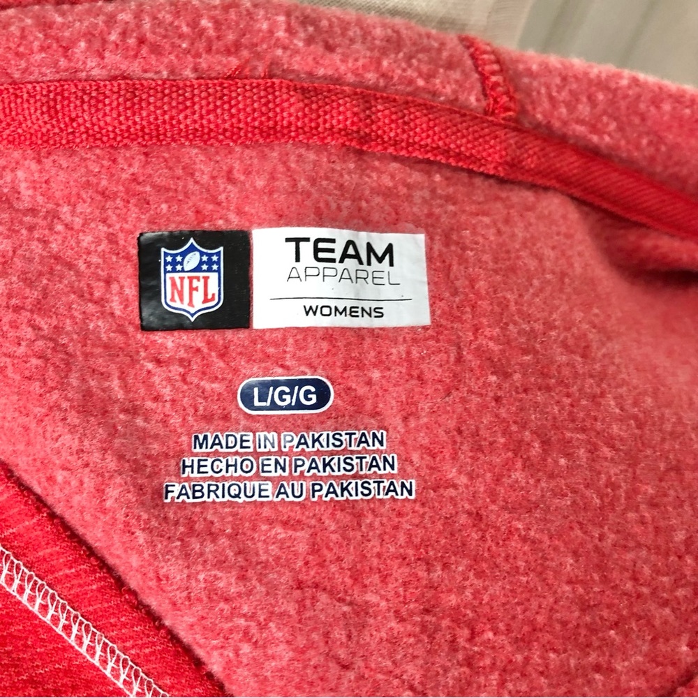 NFL Team Apparel Tampa Bay Buccaneers v-neck hoodie, fleece lining - Picture 4 of 5